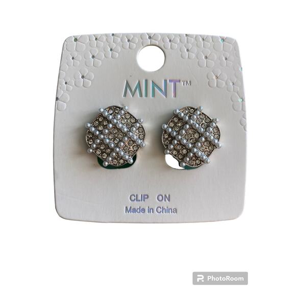 Mint Clip On Rhinestone and Pearl Earrings - Picture 1 of 2